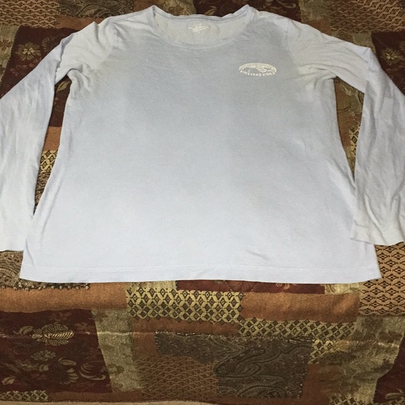 ✅Vineyard Vines long sleeve - Picture 1 of 7